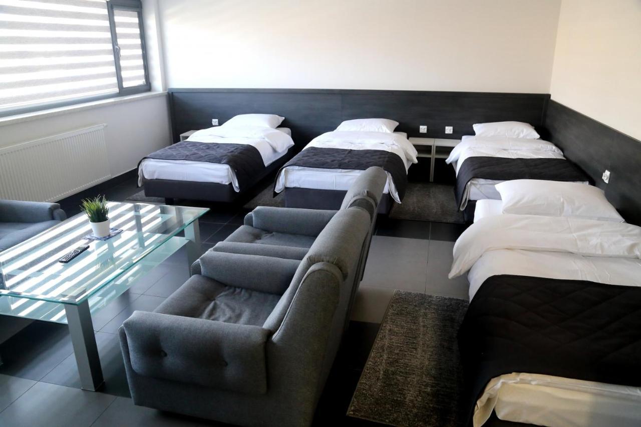 Motel Dymek Дембица Экстерьер фото