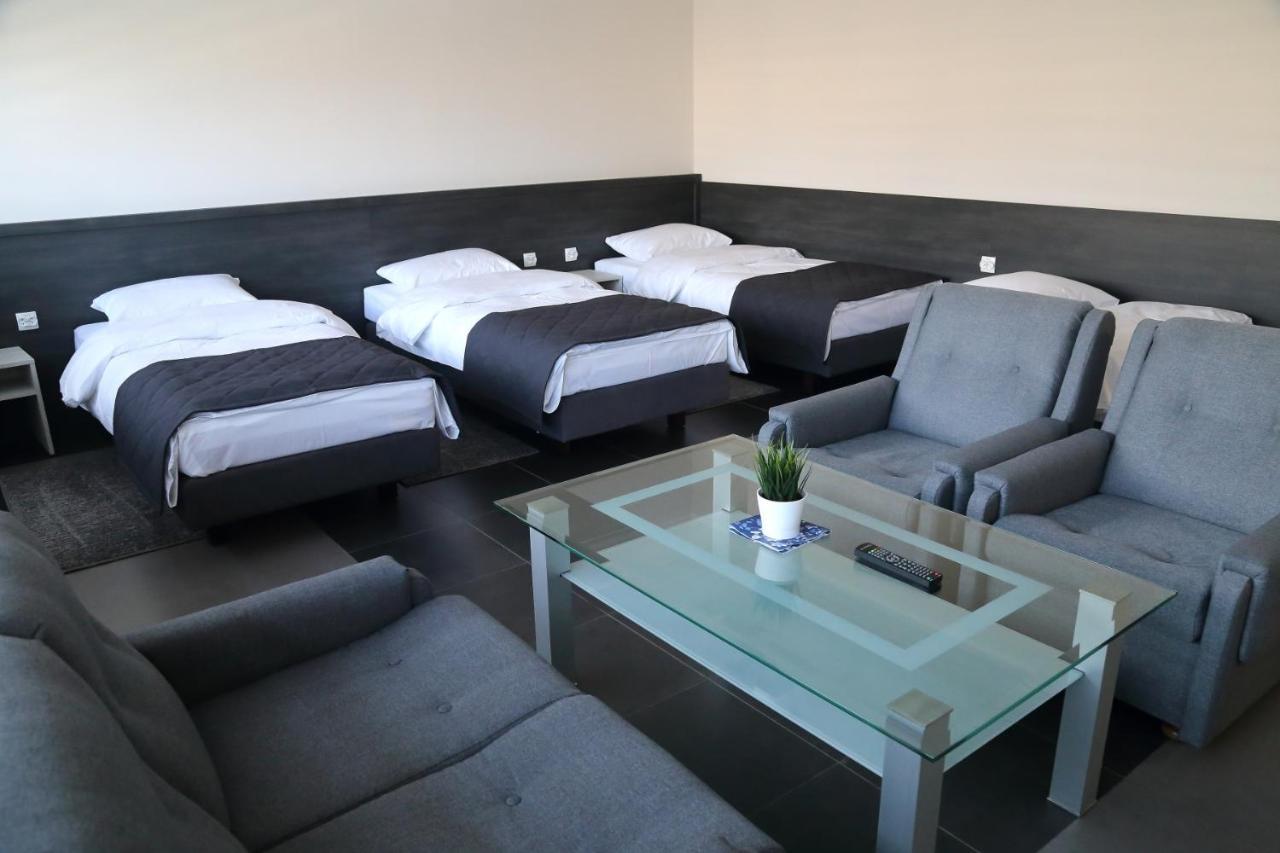 Motel Dymek Дембица Экстерьер фото